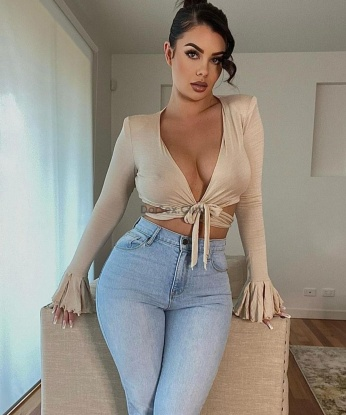 Страстная красотка сделает твои фантазии реальностью. Приезжай ко мне и ты получишь все, о чем мечтал. Обещаю, будешь доволен. 14843, 21 год